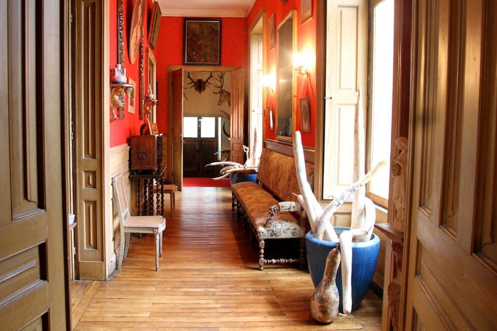 Chateau De Montriou Feneu Room photo